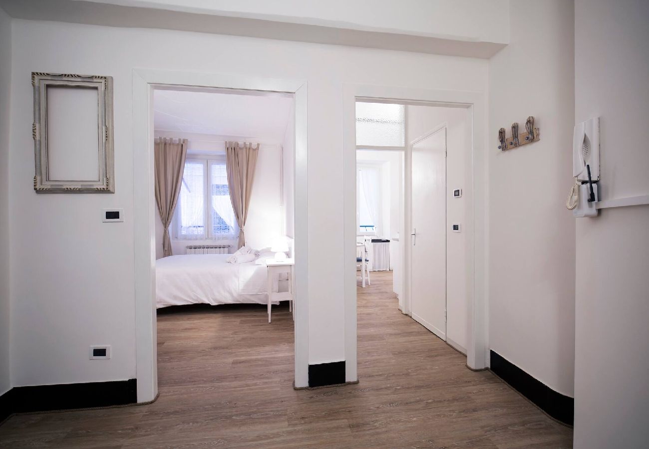 Apartment in Genoa - ZenAmore - Vico Lepre 5