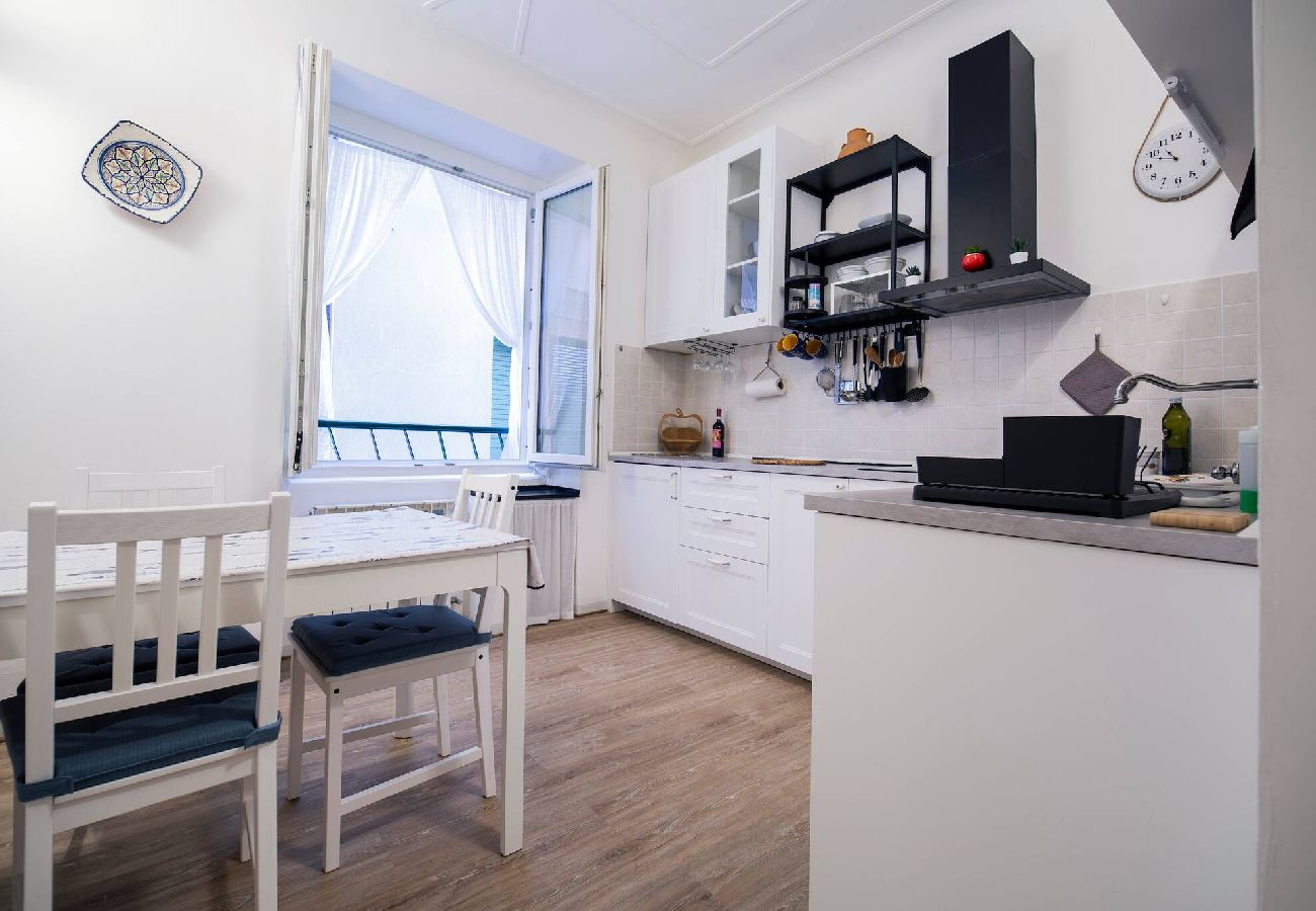 Apartment in Genoa - ZenAmore - Vico Lepre 5