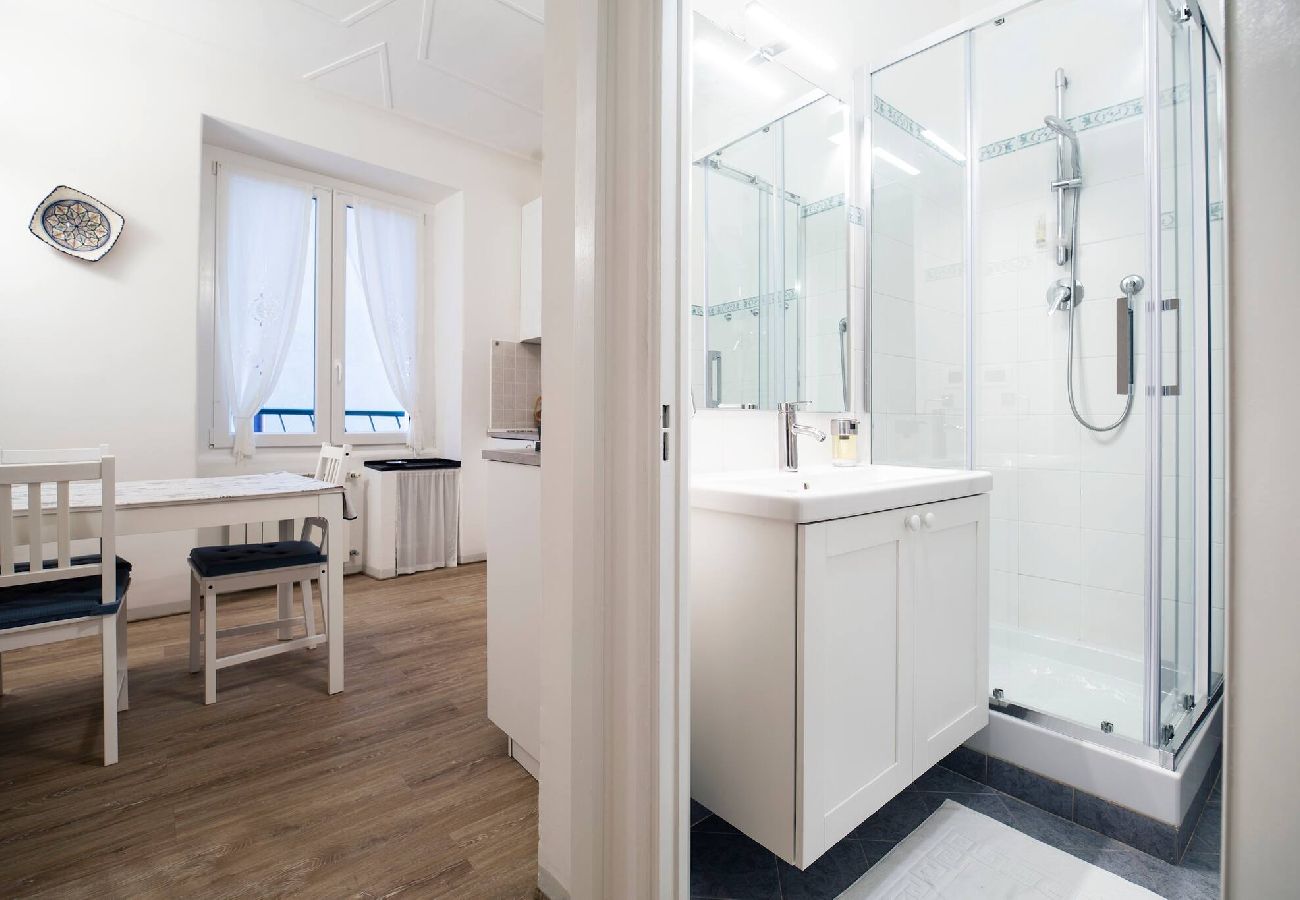 Apartment in Genoa - ZenAmore - Vico Lepre 5