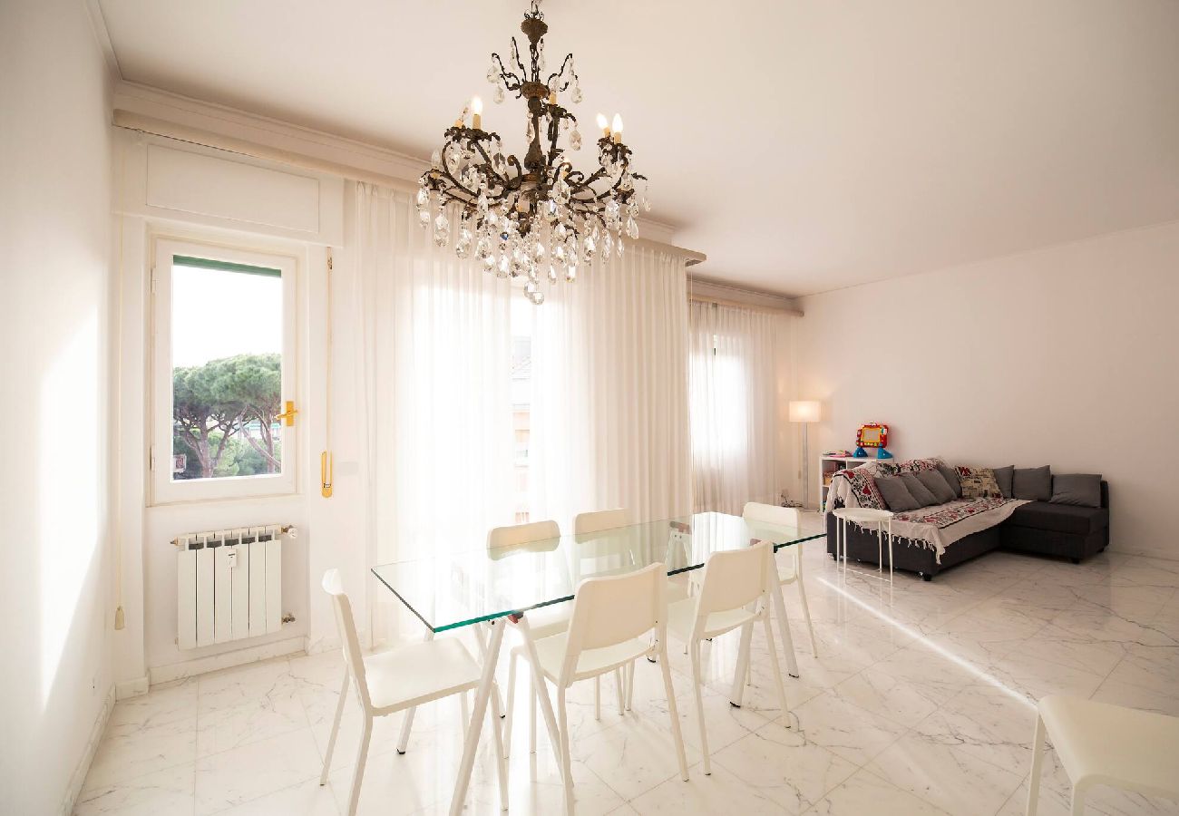Apartment in Genoa - Casa di Pier&Chico - Corso Europa 1634
