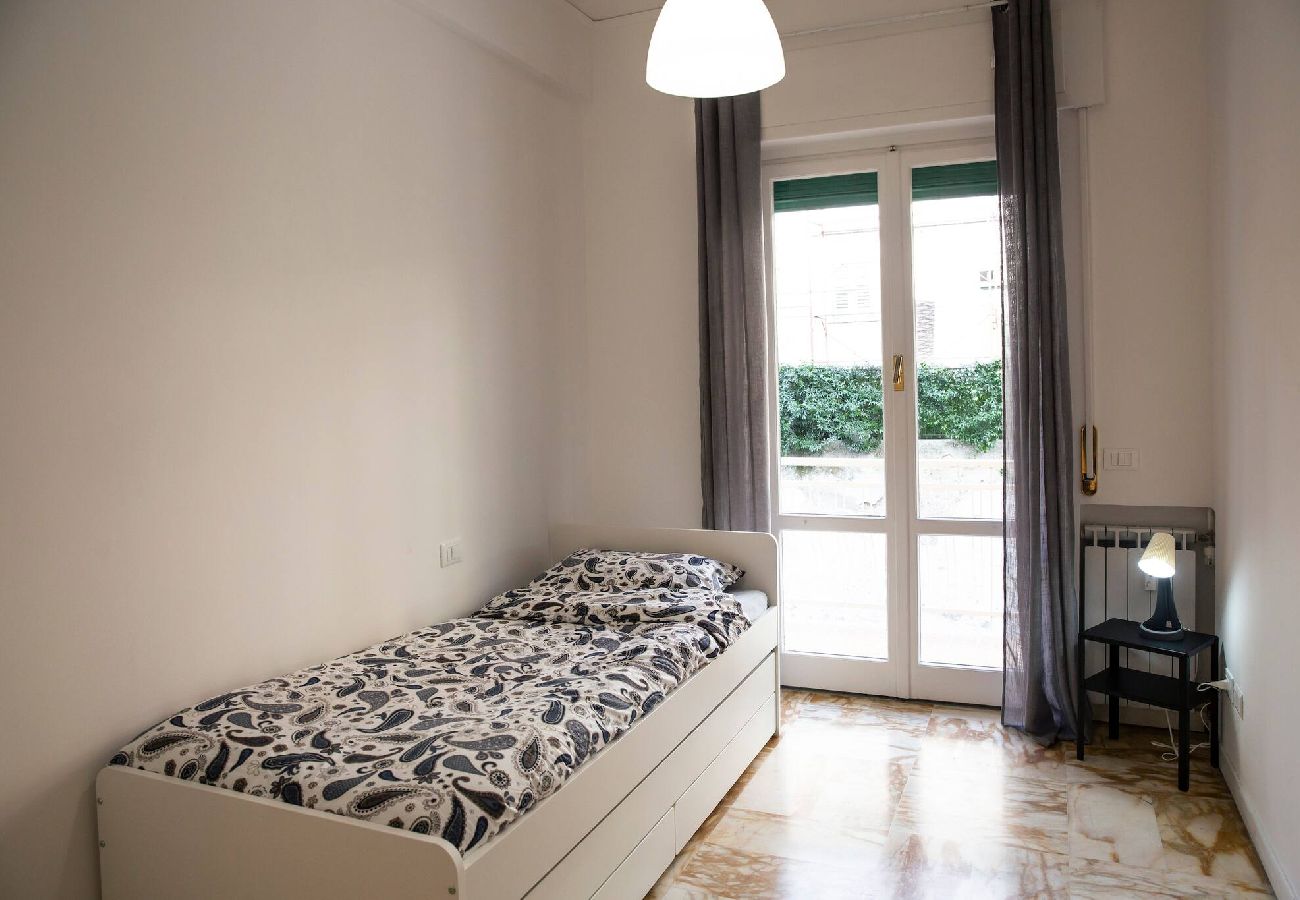 Apartment in Genoa - Casa di Pier&Chico - Corso Europa 1634