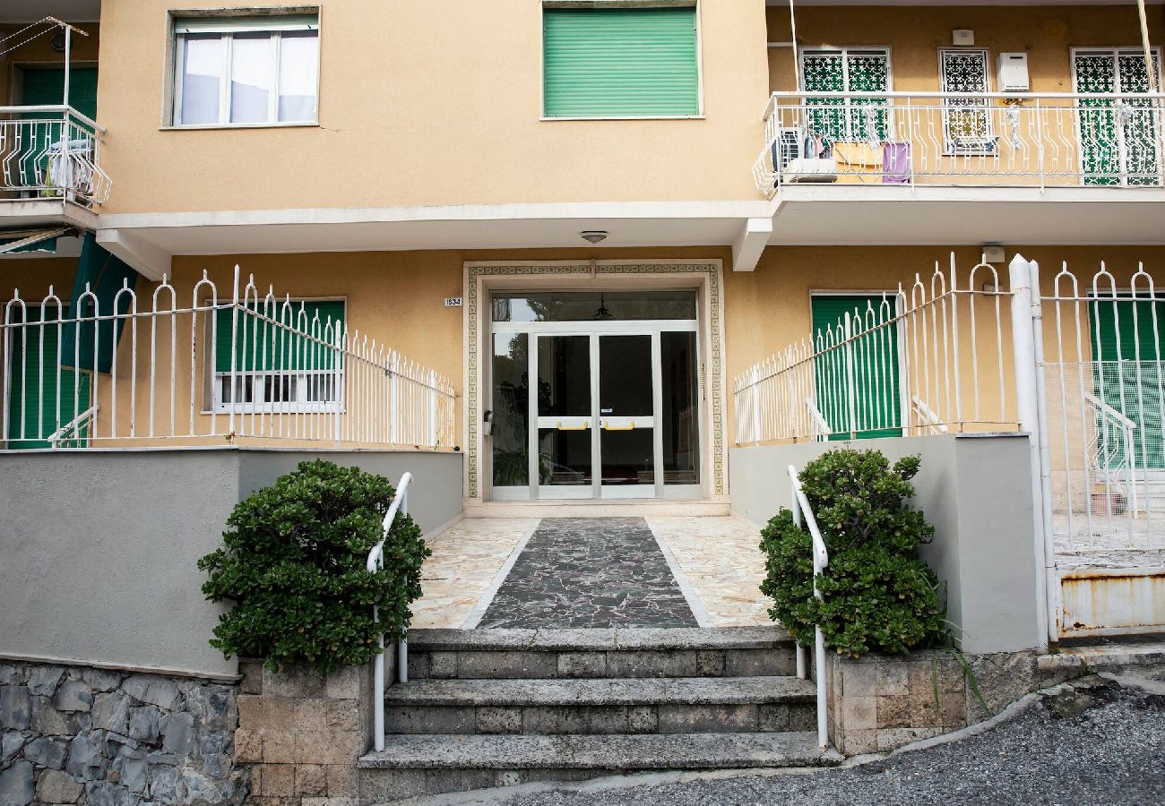 Apartment in Genoa - Casa di Pier&Chico - Corso Europa 1634