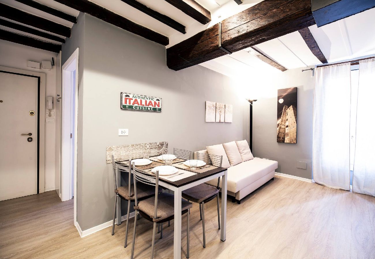 Apartment in Bologna - Tesoro Dé Galluzzi - Corte Dé Galluzzi 8