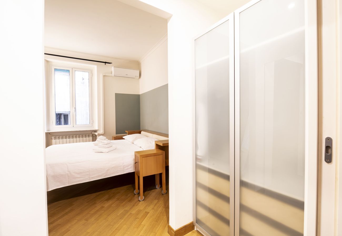 Apartment in Genoa - Cuore di Zena - Piazza di Soziglia 12