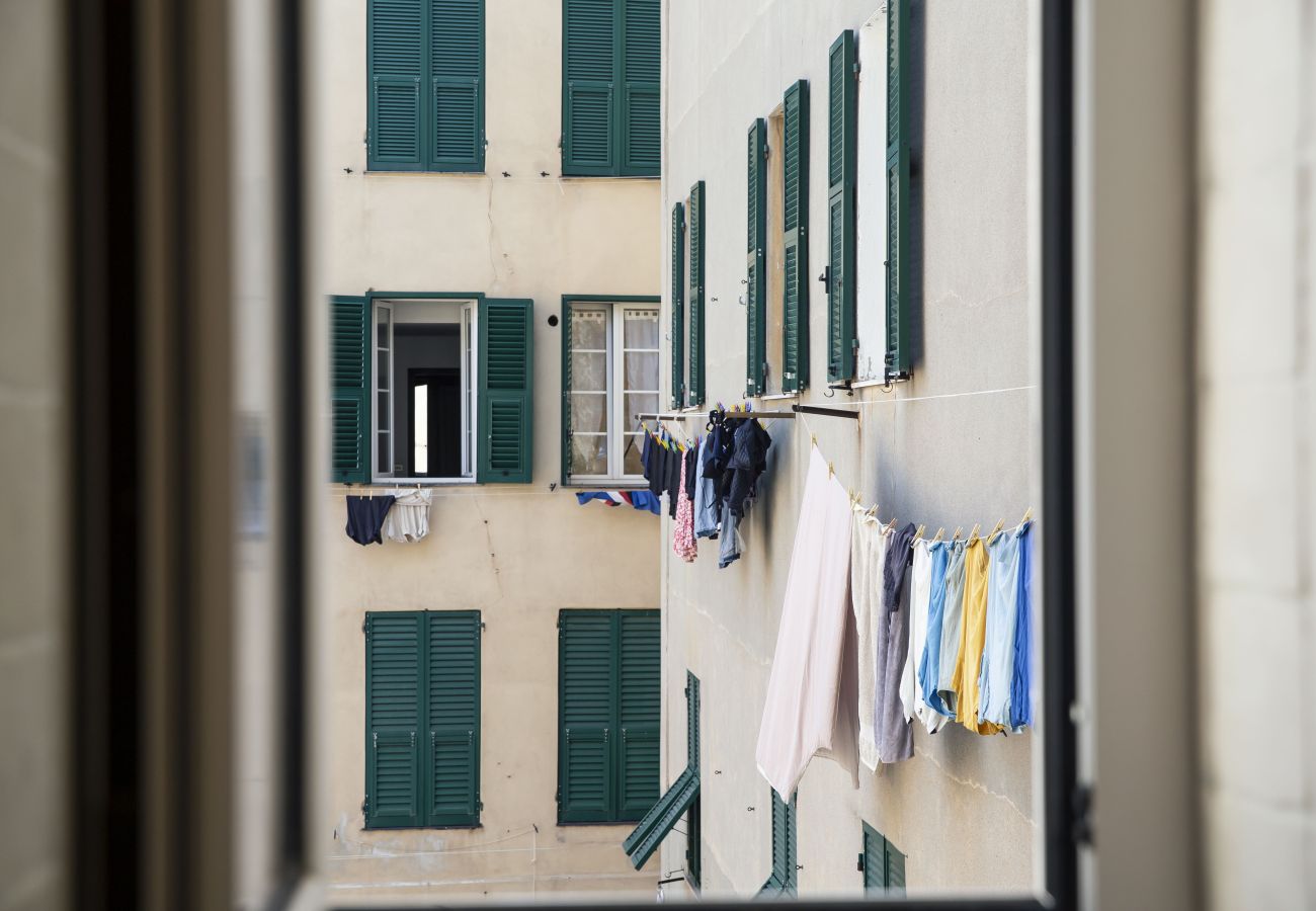 Apartment in Genoa - Cuore di Zena - Piazza di Soziglia 12