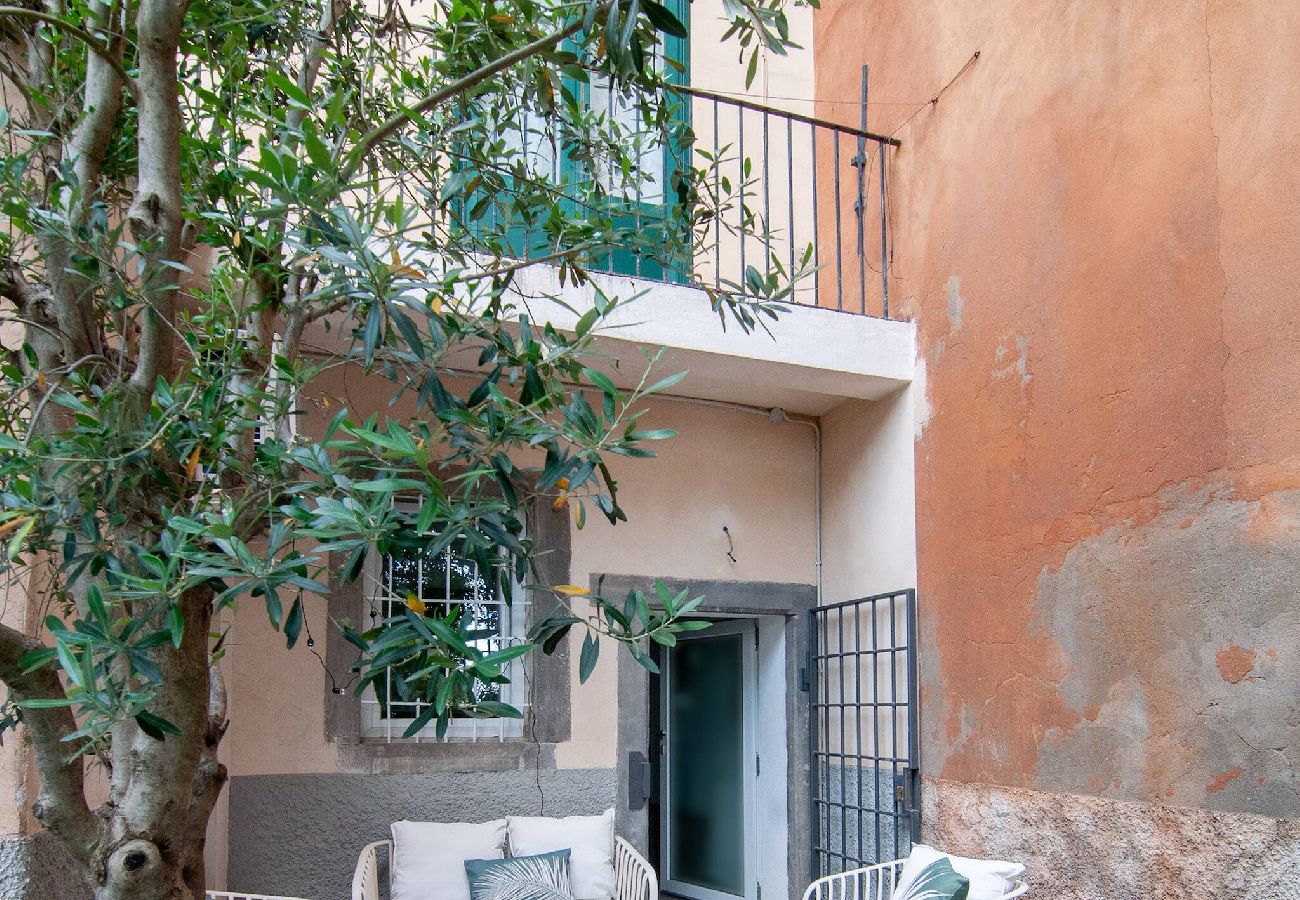 Apartment in Bergamo - Memories Garden - Via San Giacomo 24