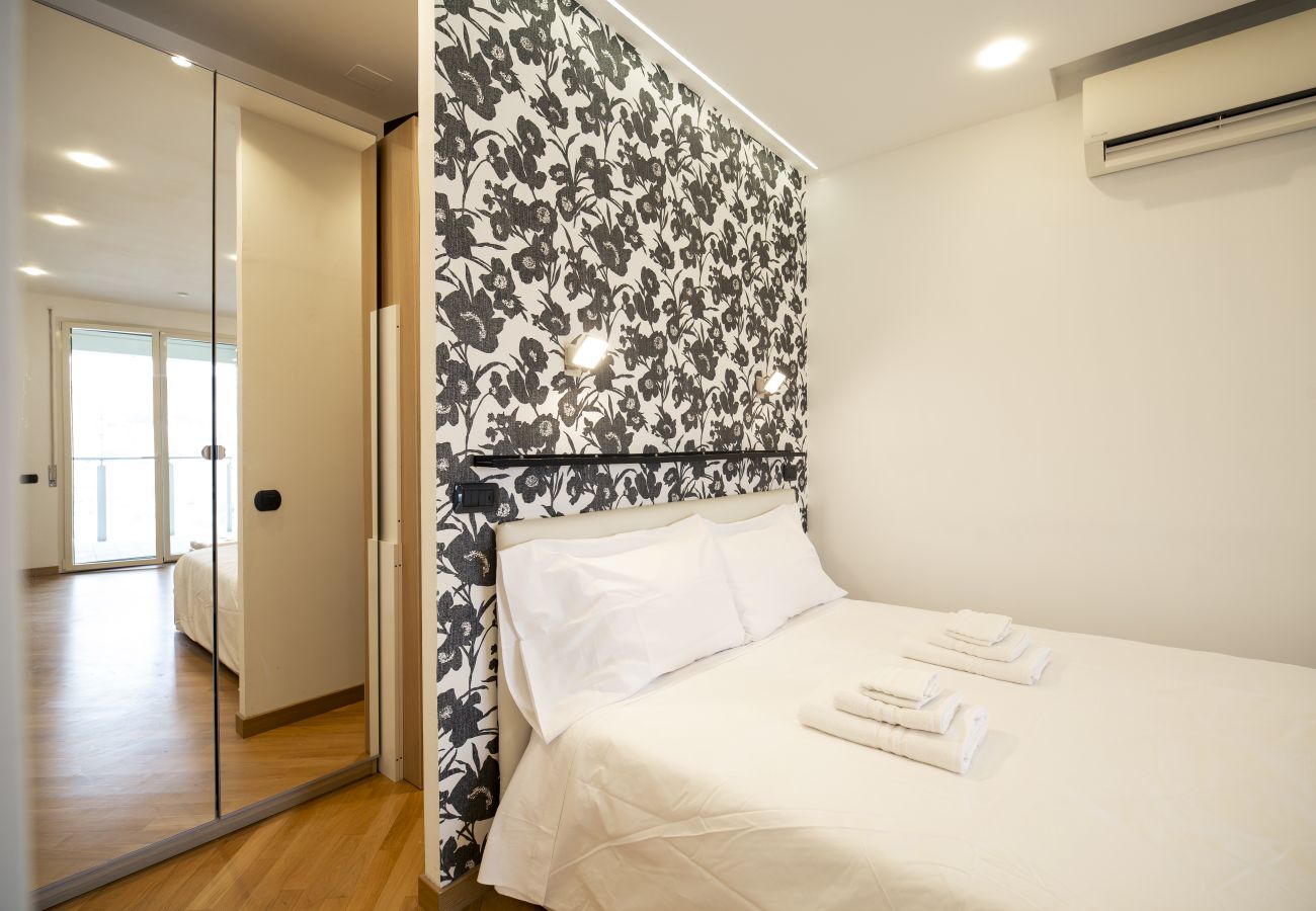 Apartment in Genoa - Panorama Zena - Piazza Baldini 4