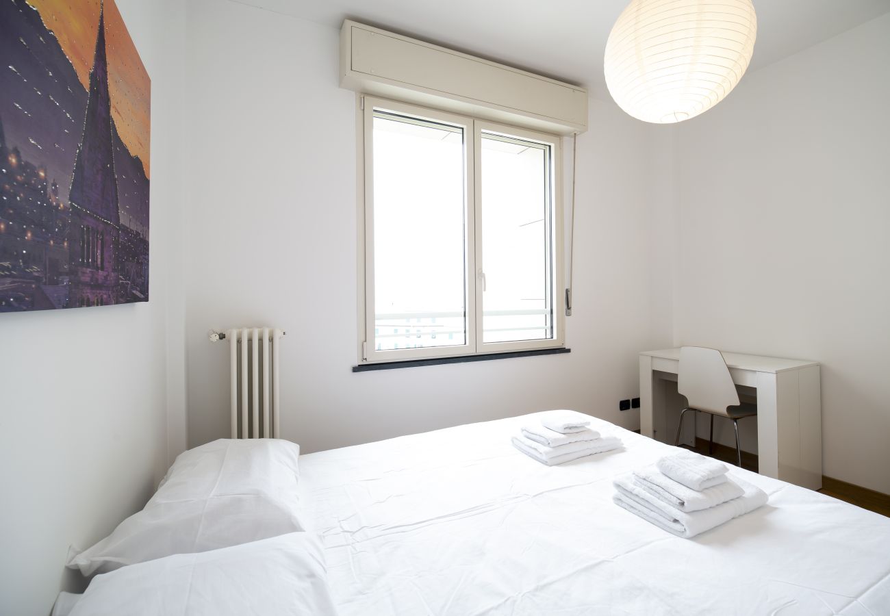 Apartment in Genoa - Panorama Zena - Piazza Baldini 4