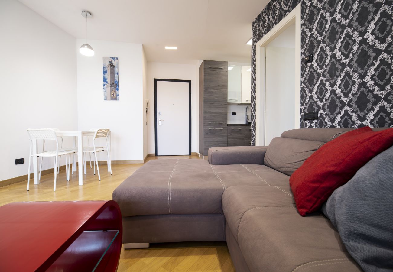 Apartment in Genoa - Panorama Zena - Piazza Baldini 4