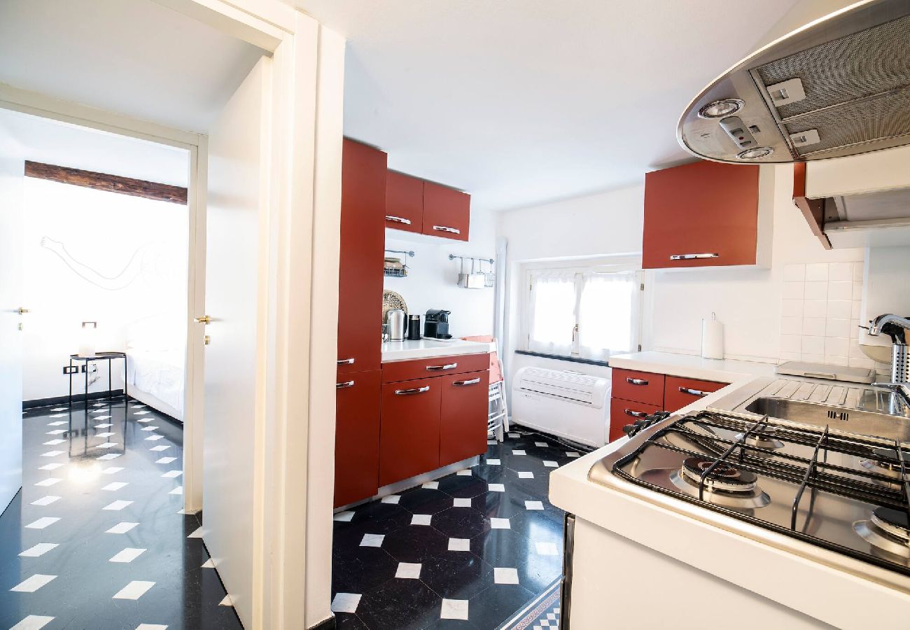 Apartment in Genoa - Vico Nuovo alla Nunziata - Piazzetta Andorlini 1