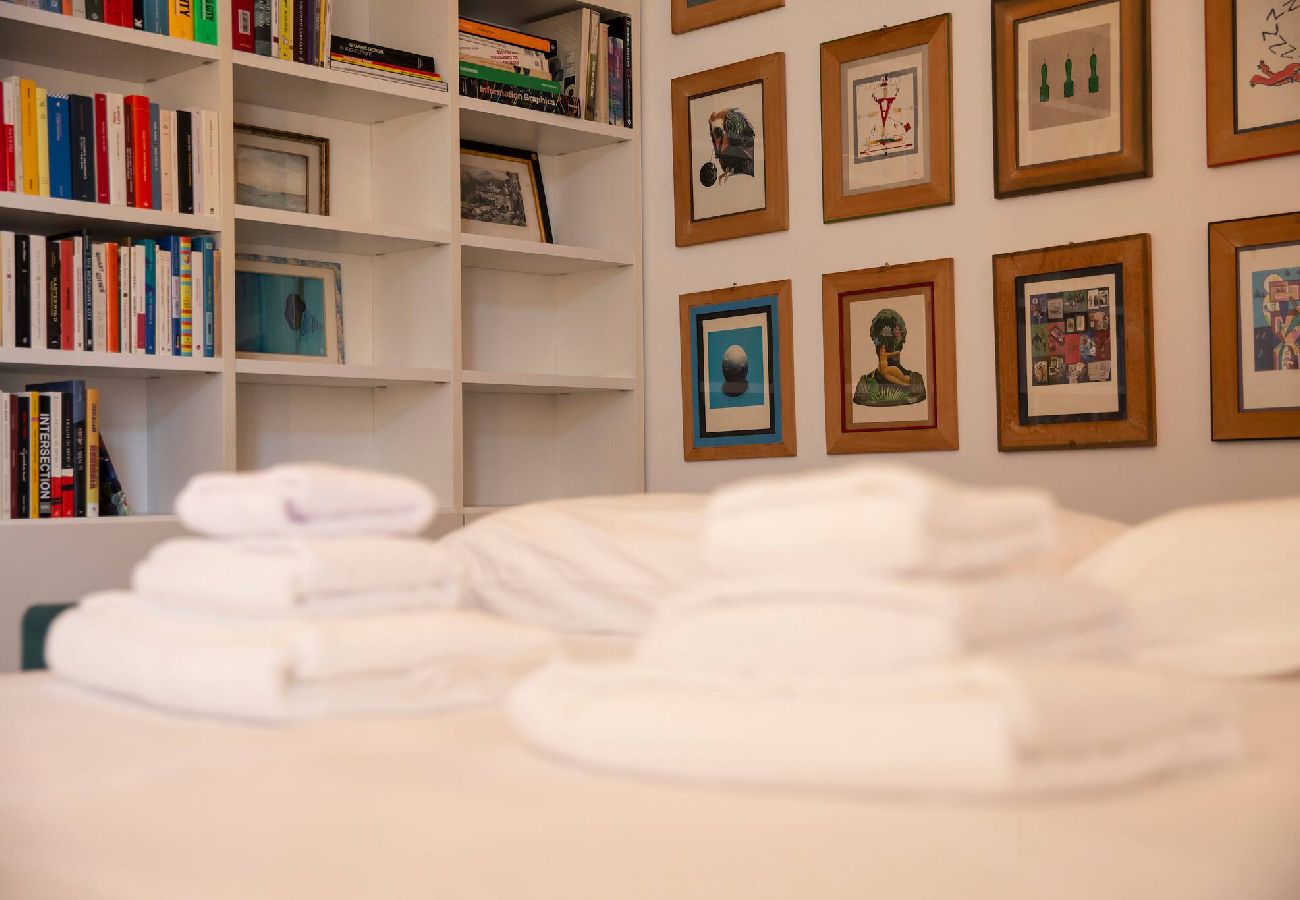 Apartment in Genoa - Vico Nuovo alla Nunziata - Piazzetta Andorlini 1