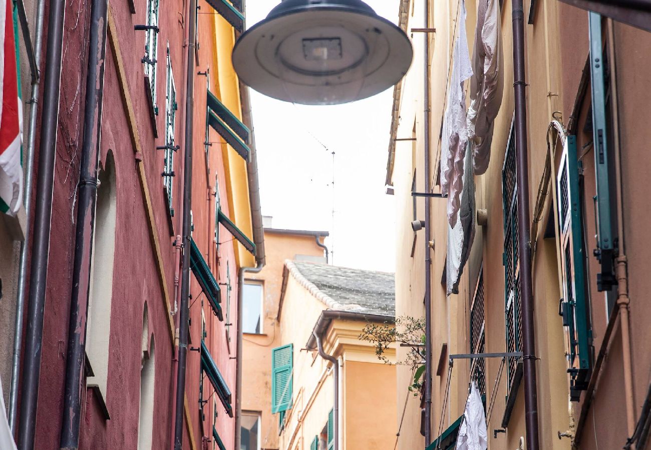 Apartment in Genoa - Vico Nuovo alla Nunziata - Piazzetta Andorlini 1