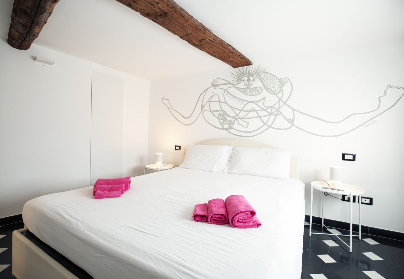 Apartment in Genoa - Vico Nuovo alla Nunziata - Piazzetta Andorlini 1