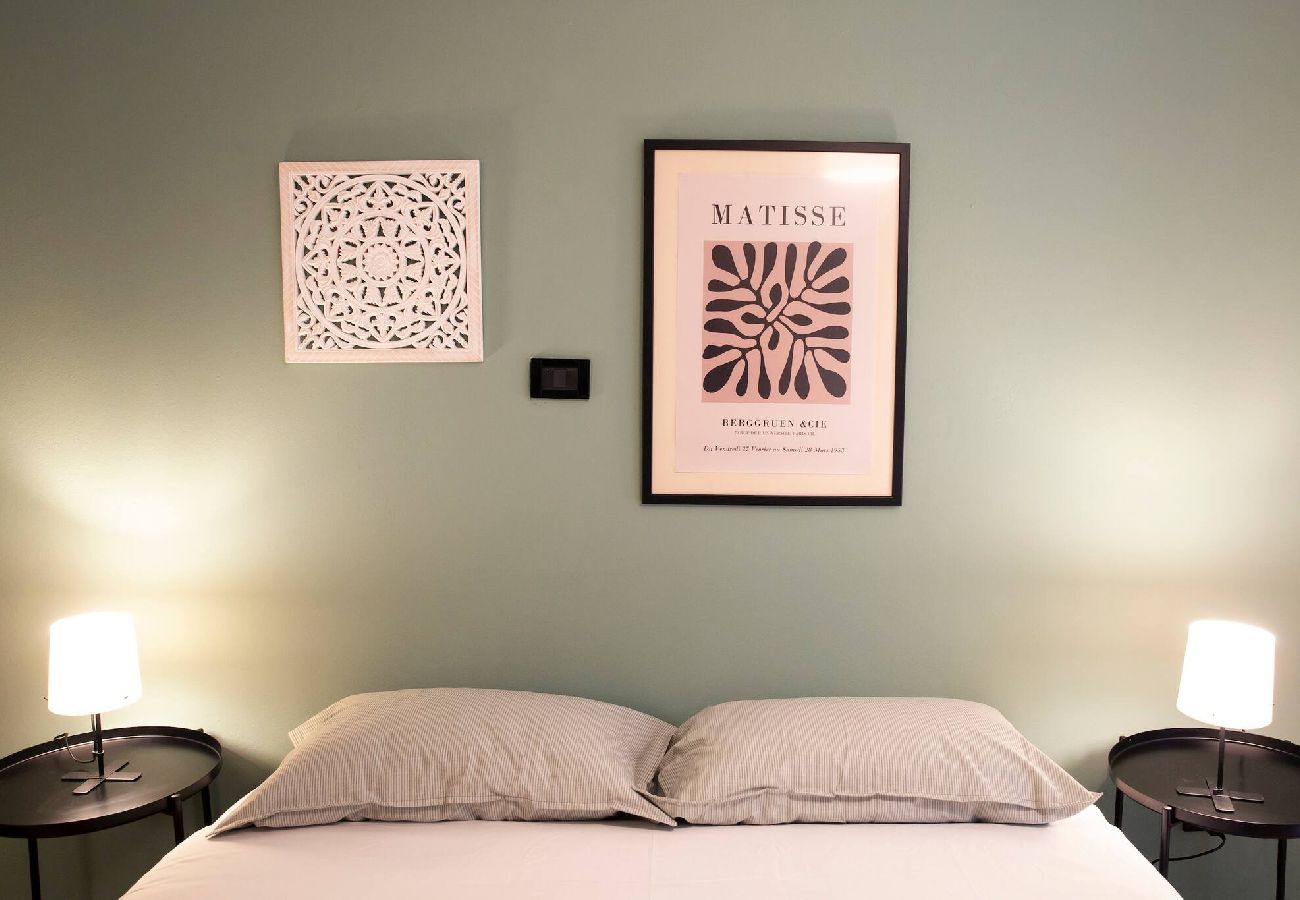Apartment in Genoa - Casa del Borgo - Salita Famagosta 9