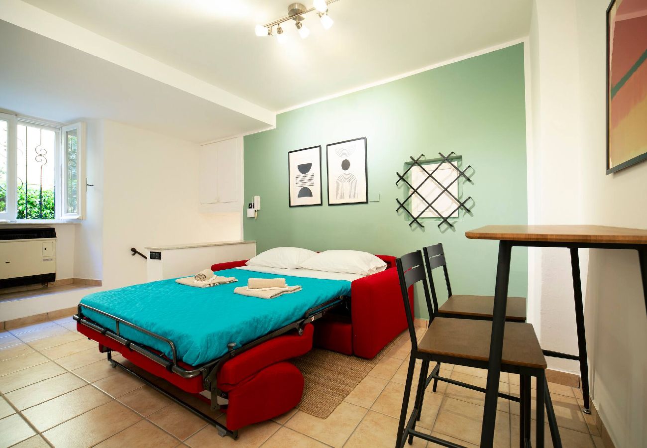 Apartment in Genoa - Casa del Borgo - Salita Famagosta 9