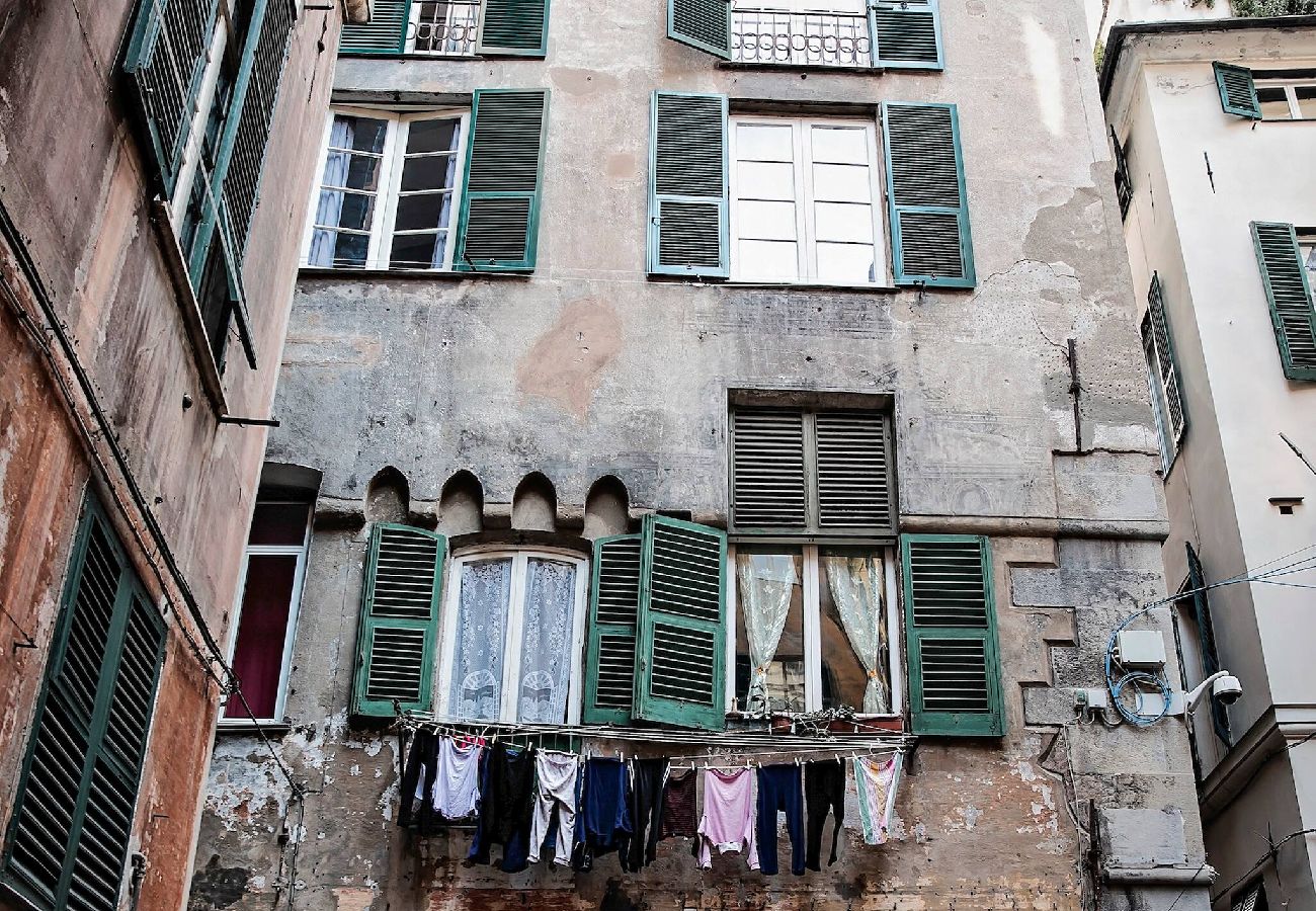 Apartment in Genoa - Casa del Borgo - Salita Famagosta 9