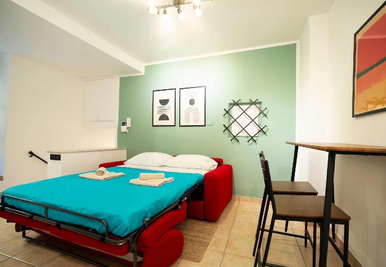 Apartment in Genoa - Casa del Borgo - Salita Famagosta 9