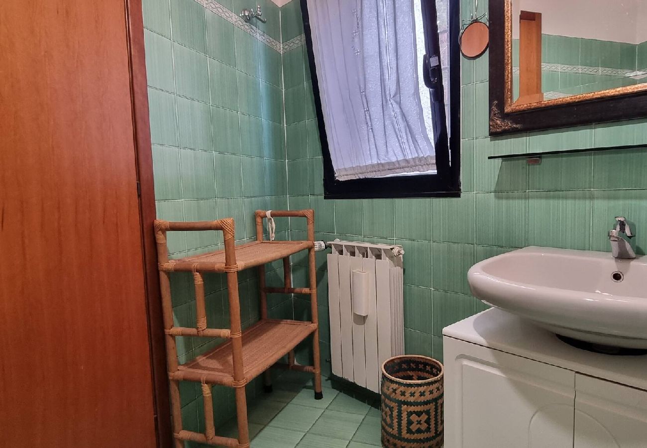 Apartment in Rome - Er Core Nostro - Via della Farnesina 157