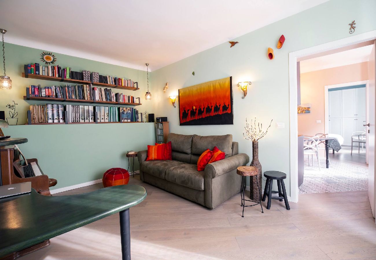 Apartment in Genoa - Patty´s home - Salita di Montebello 15