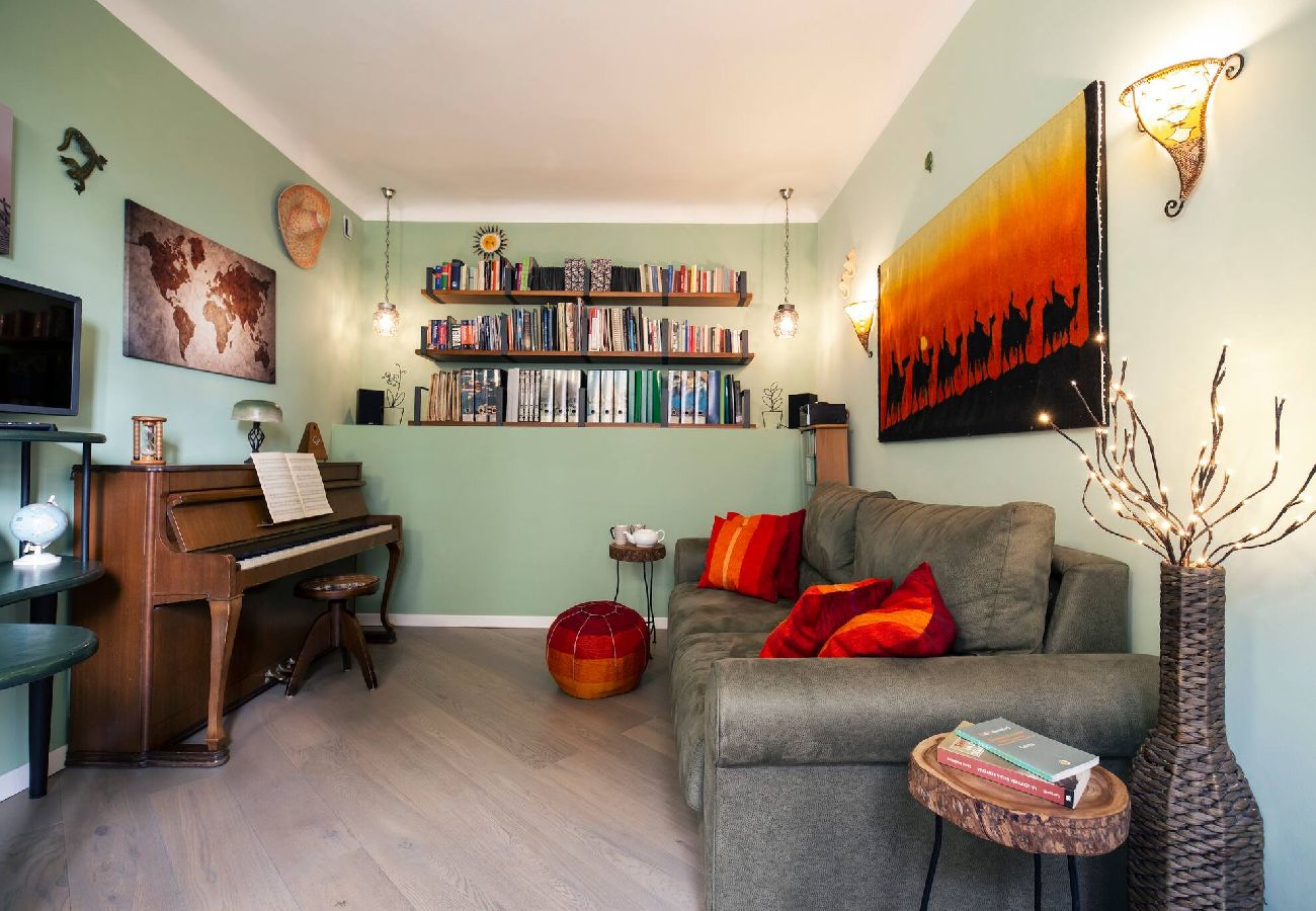 Apartment in Genoa - Patty´s home - Salita di Montebello 15