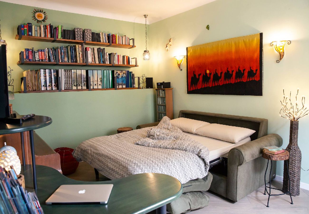 Apartment in Genoa - Patty´s home - Salita di Montebello 15