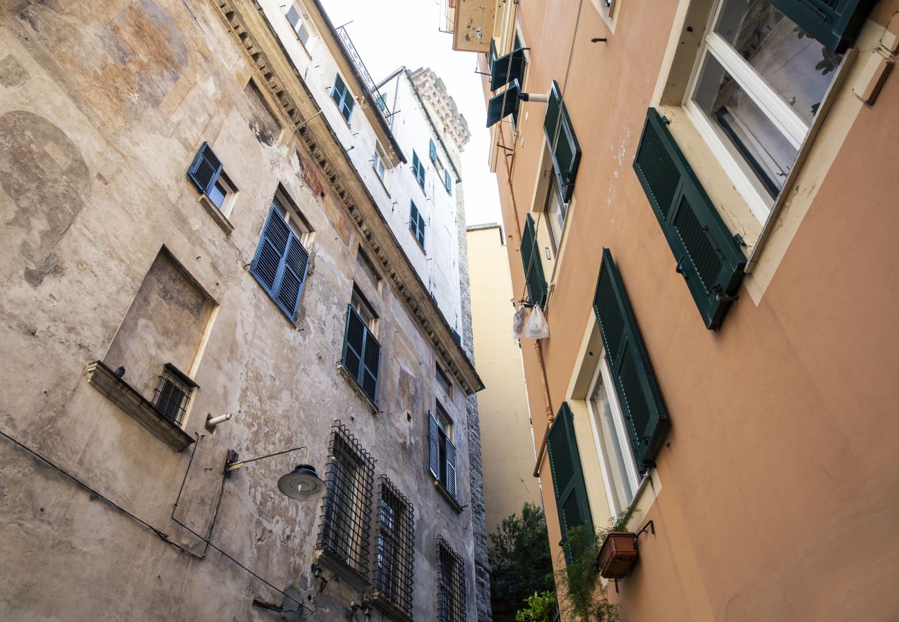 Apartment in Genoa - Piccola Genova - Via di Santa Croce 22
