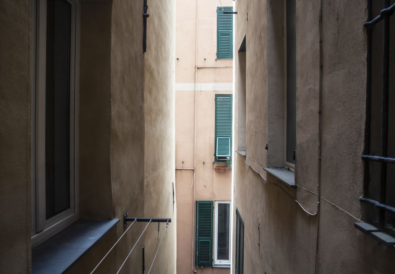 Apartment in Genoa - Piccola Genova - Via di Santa Croce 22