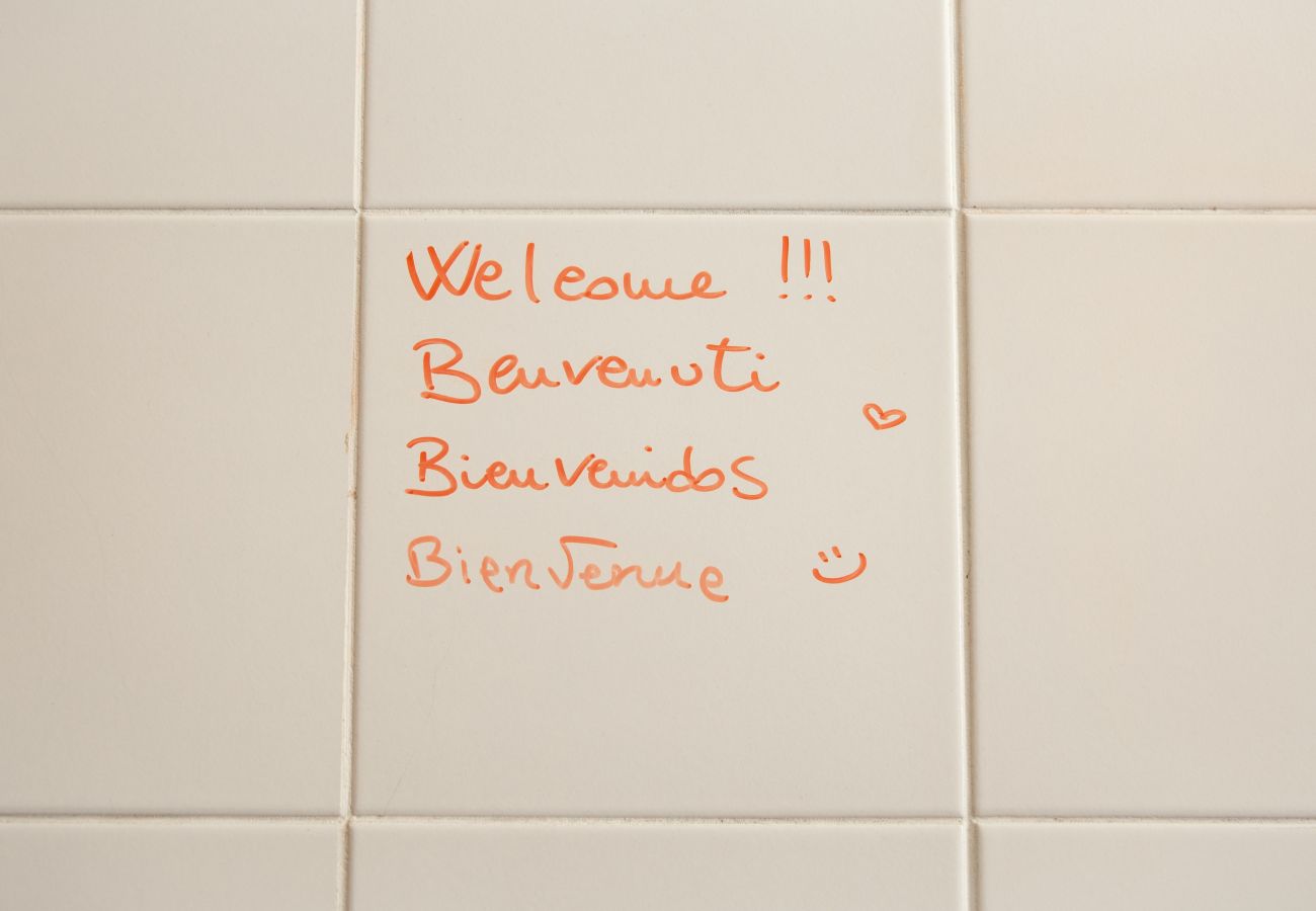 Apartment in Genoa - Brightly Window - Vico degli Angeli 13