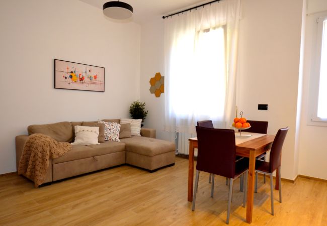 Apartment in Bologna - Da Betty - Via Gherardo Ghirardini 5
